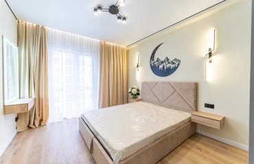 Foto Monoambiente piso, en venta. Kyiv Голосеевский, Vasylkivska