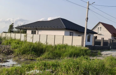Photo House, for sale. Zhytomyr Корбутівка