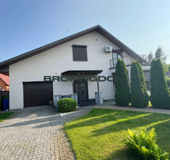 Foto 1. Casa, en venta. Белока