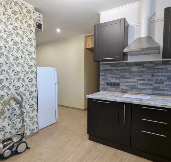 Foto 1. Dos Ambientes piso, en venta. Kyiv Голосеевский, Iprodrom