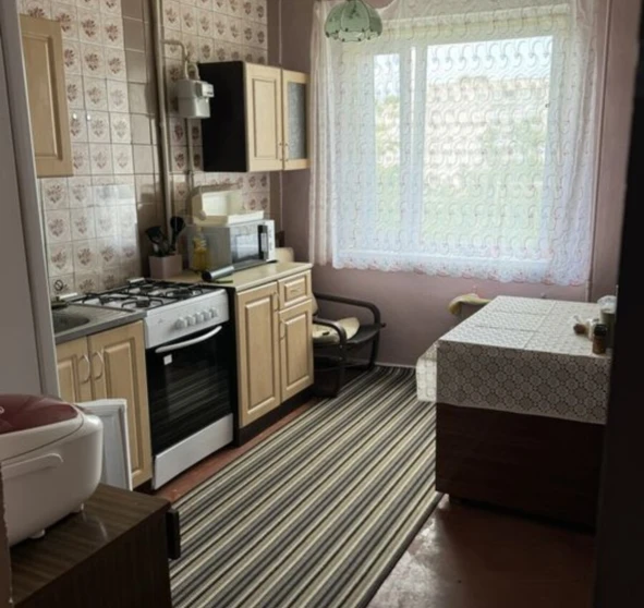 Foto 1. Tres Ambientes piso, para alquilar. Poltava Шевченковский (Октябрьский)
