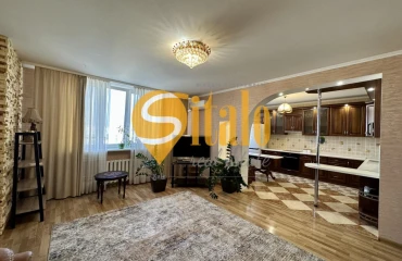 Фото Трикімнатна квартира, продаж. Київ Дарницкий