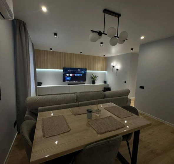 Фото 1. Трехкомнатная квартира, продажа. Полтава