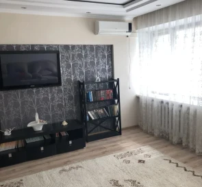 Photo 2. Three-Room flat, for sale. Poltava Шевченковский (Октябрьский)