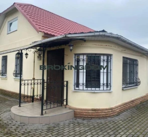 Foto 3. Casa, en venta. Novi Petrivtsi