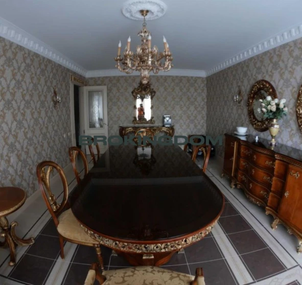 Foto 1. Múltiples Ambientes piso, en venta. Kyiv Печерский