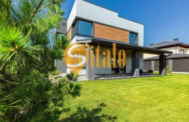 Photo House, for sale. Lisnyky