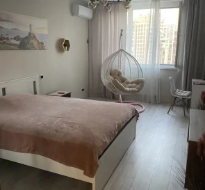 Фото 2. Однокімнатна квартира, продаж. Київ Голосеевский, Виставковий центр