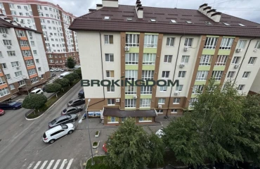 Фото Четырехкомнатная квартира, продажа. Петропавловская Борщаговка