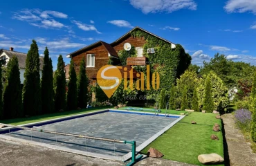 Photo House, for sale. Kyiv Дарницкий