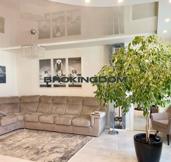 Photo 1. Four-Room flat, for sale. Chaiky