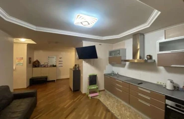 Фото Трикімнатна квартира, продаж. Київ Дарницкий район, Позняки