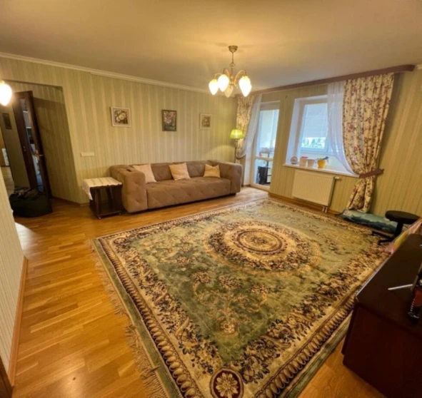 Foto 1. Tres Ambientes piso, en venta. Kyiv Святошинский, Zhytomyrska