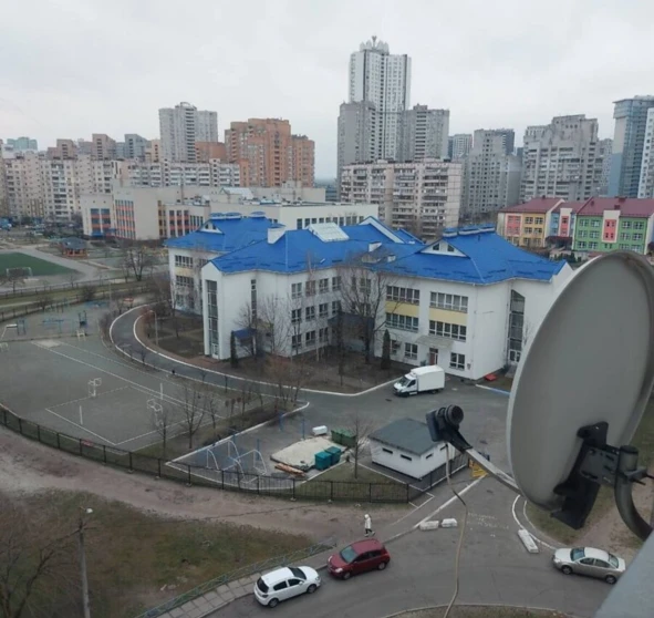 Foto 1. Tres Ambientes piso, en venta. Kyiv Дарницкий