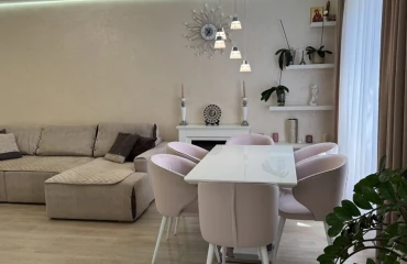 Фото Четырехкомнатная квартира, продаж. Київ Голосеевский, Теремки