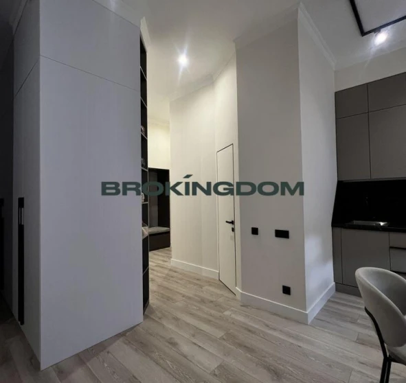 Foto 1. Monoambiente piso, en venta. Kyiv Голосеевский