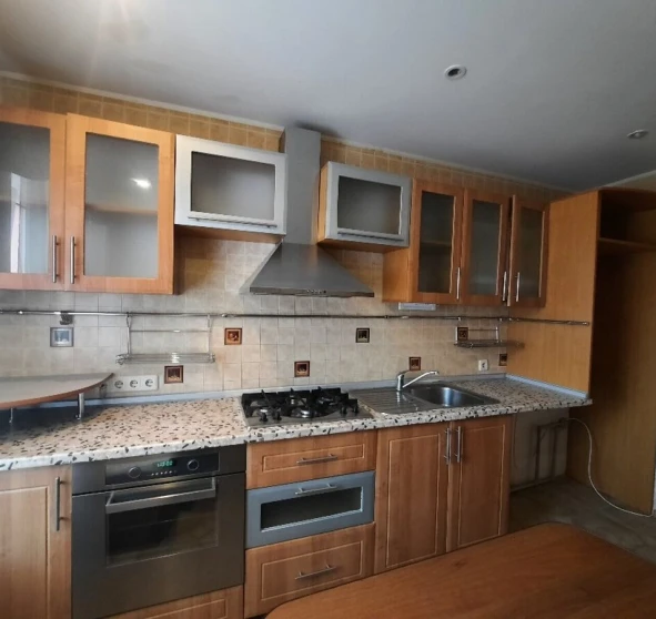 Фото 1. Трикімнатна квартира, продаж. Полтава Подольский