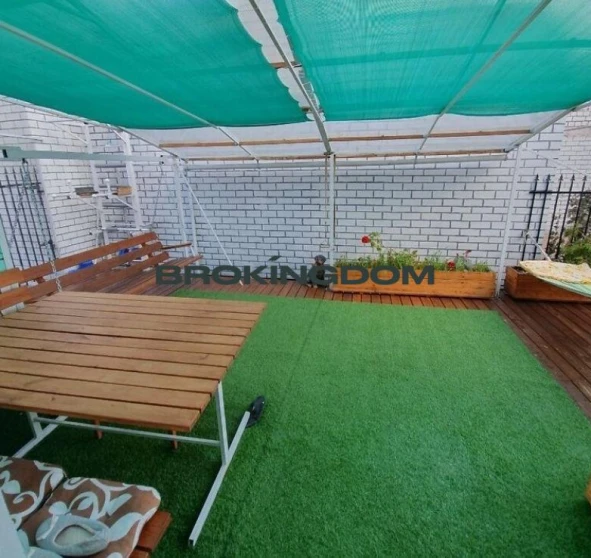 Foto 1. Tres Ambientes piso, en venta. Kyiv Оболонский