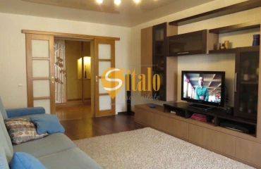 Foto Tres Ambientes piso, en venta. Kyiv Дарницкий