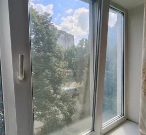 Foto 3. Tres Ambientes piso, en venta. Kyiv Голосеевский, Demiivska