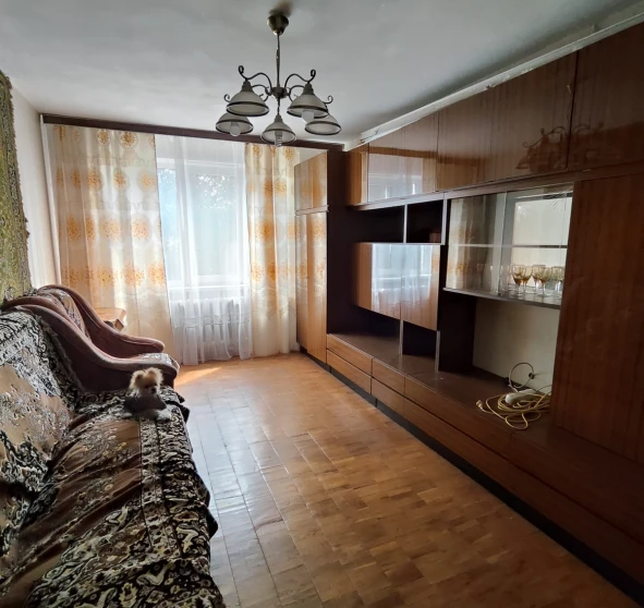 Foto 1. Tres Ambientes piso, en venta. Kyiv Голосеевский, Demiivska