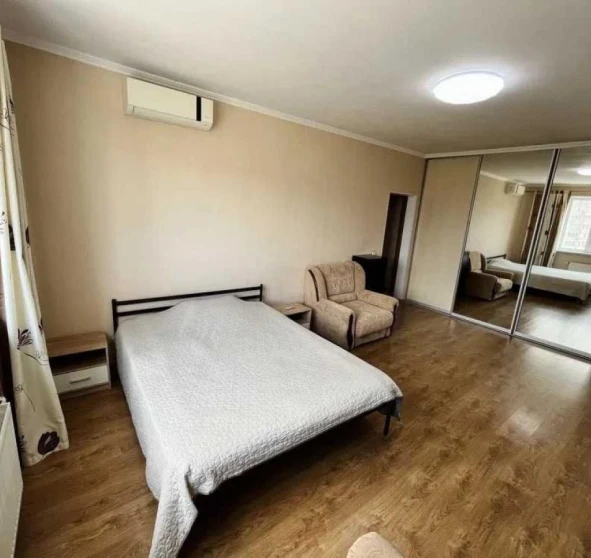 Foto 1. Monoambiente piso, para alquilar. Kyiv Дарницкий