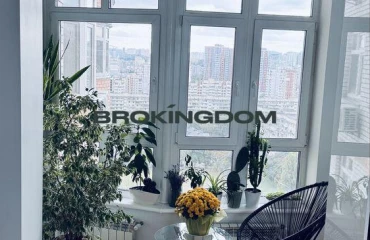 Fotografie Patru Camere apartament, de vânzare. Kyiv Оболонский