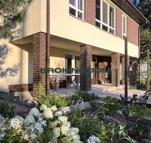 Foto 1. Casa, en venta. Hostomel