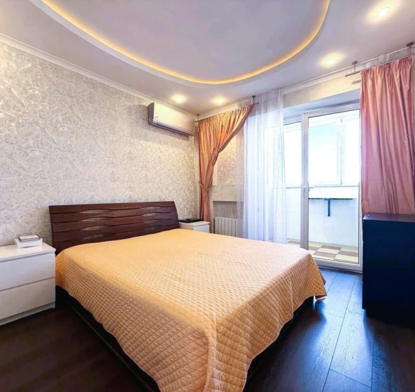Photo 1. Three-Room flat, to rent. Kyiv Дарницкий