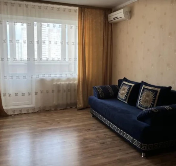Zdjęcie 1. Kawalerka mieszkanie, do wynajęcia. Kyiv Дарницкий