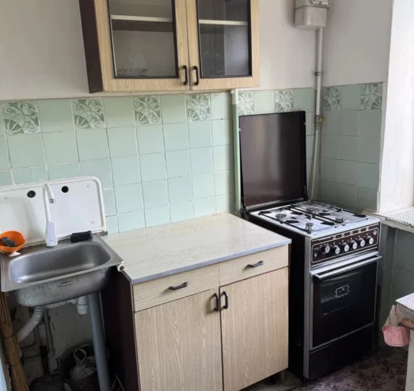 Foto 1. Dos Ambientes piso, para alquilar. Poltava