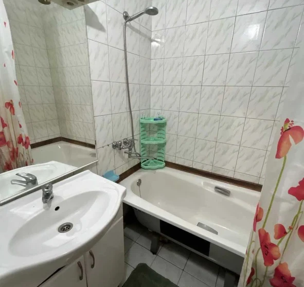 Fotografie 1. Trei Camere apartament, de închiriat. Poltava Шевченковский (Октябрьский)