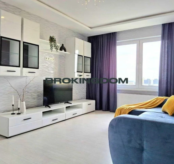 Foto 1. Tres Ambientes piso, en venta. Kyiv Дарницкий