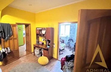 Фото Трикімнатна квартира, продаж. Черкаси Химпосёлок