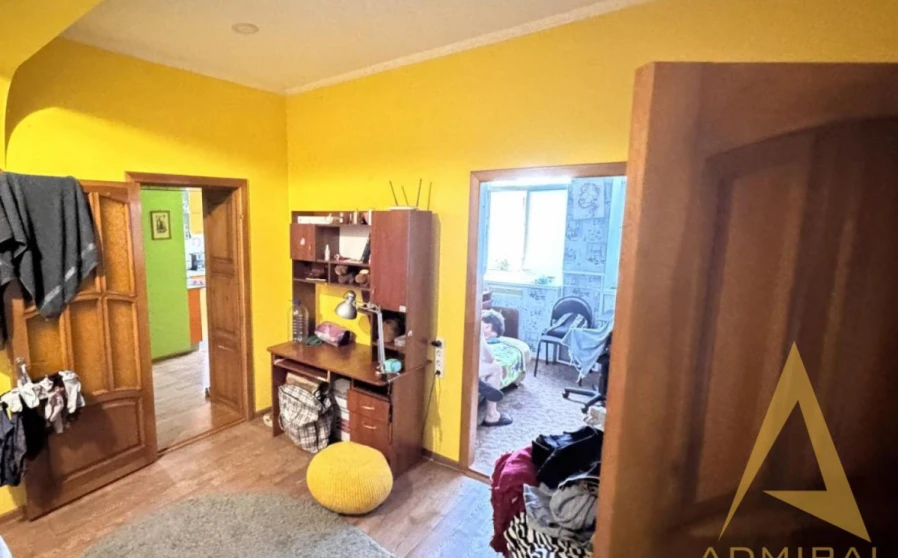 Фото 1. Трикімнатна квартира, продаж. Черкаси Химпосёлок