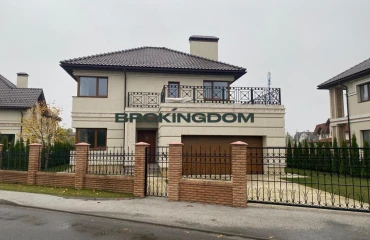 Photo House, for sale. Vyshenky