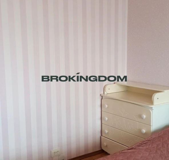 Фото 1. Трехкомнатная квартира, продажа. Киев Днепровский