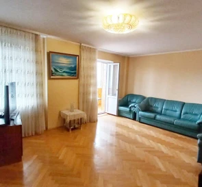 Foto 2. Tres Ambientes piso, en venta. Kyiv Дарницький