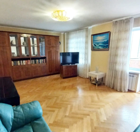 Foto 1. Tres Ambientes piso, en venta. Kyiv Дарницький