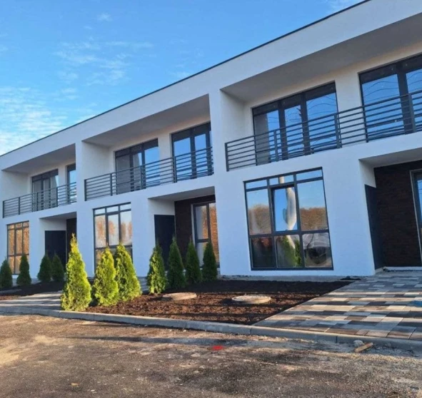 Фото 1. Таунхаус, продаж. Зазим"я