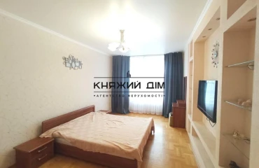Fotografie Trei Camere apartament, de închiriat. Kyiv Дарницкий