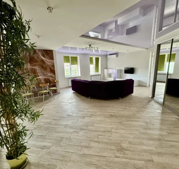 Fotografie 1. Trei Camere apartament, de închiriat. Poltava Подольский