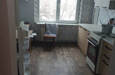 Foto Cuatro Ambientes piso, en venta. Mala Rohan Індустріальний (Орджонікідзевський)