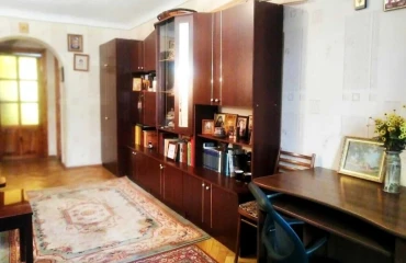 Foto Dos Ambientes piso, en venta. Kyiv Голосеевский, Holosiivska
