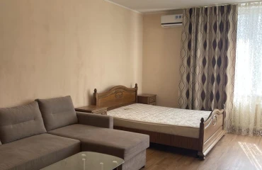 Zdjęcie Kawalerka mieszkanie, do wynajęcia. Kyiv Дарницкий