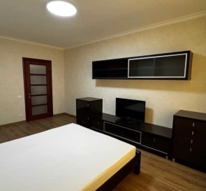 Foto 3. Monoambiente piso, para alquilar. Kyiv Дарницкий