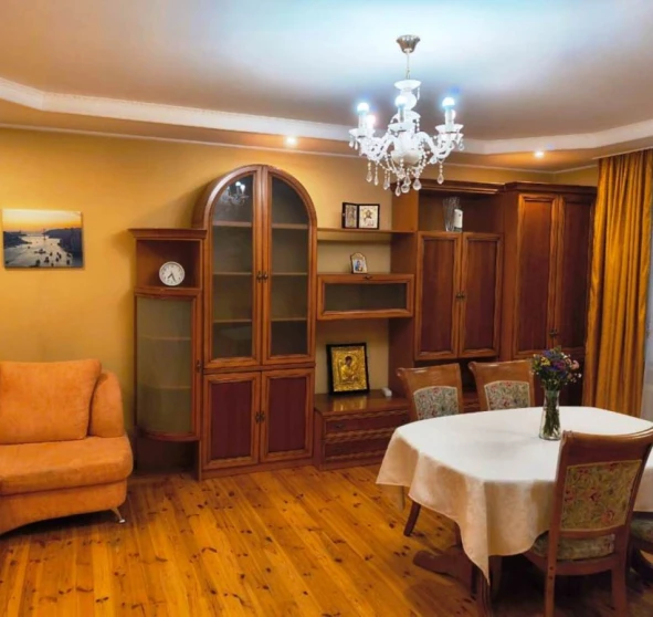 Foto 1. Dos Ambientes piso, en venta. Kyiv Соломенский