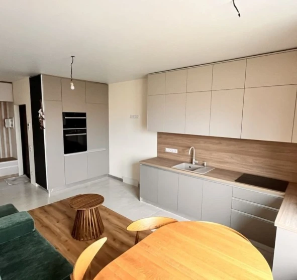 Photo 1. Three-Room flat, for sale. Sviatopetrivske