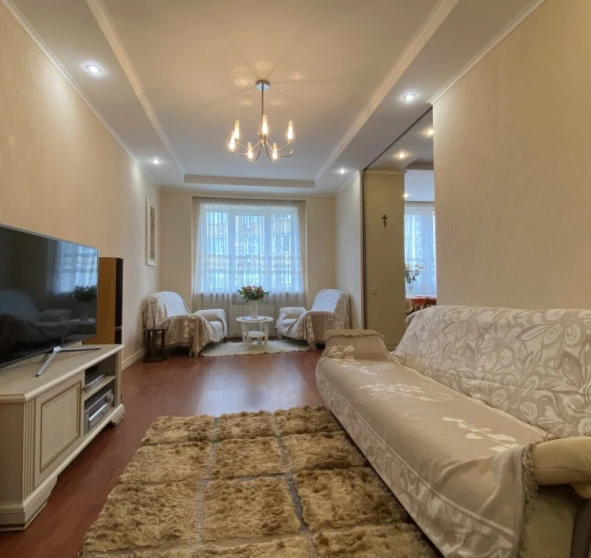 Fotografie 1. Trei Camere apartament, de închiriat. Kyiv Днепровский район, Livoberezhna