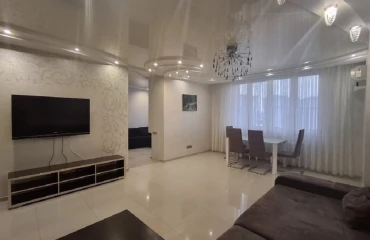 Фото Трехкомнатная квартира, аренда. Киев Дарницкий район, Осокорки